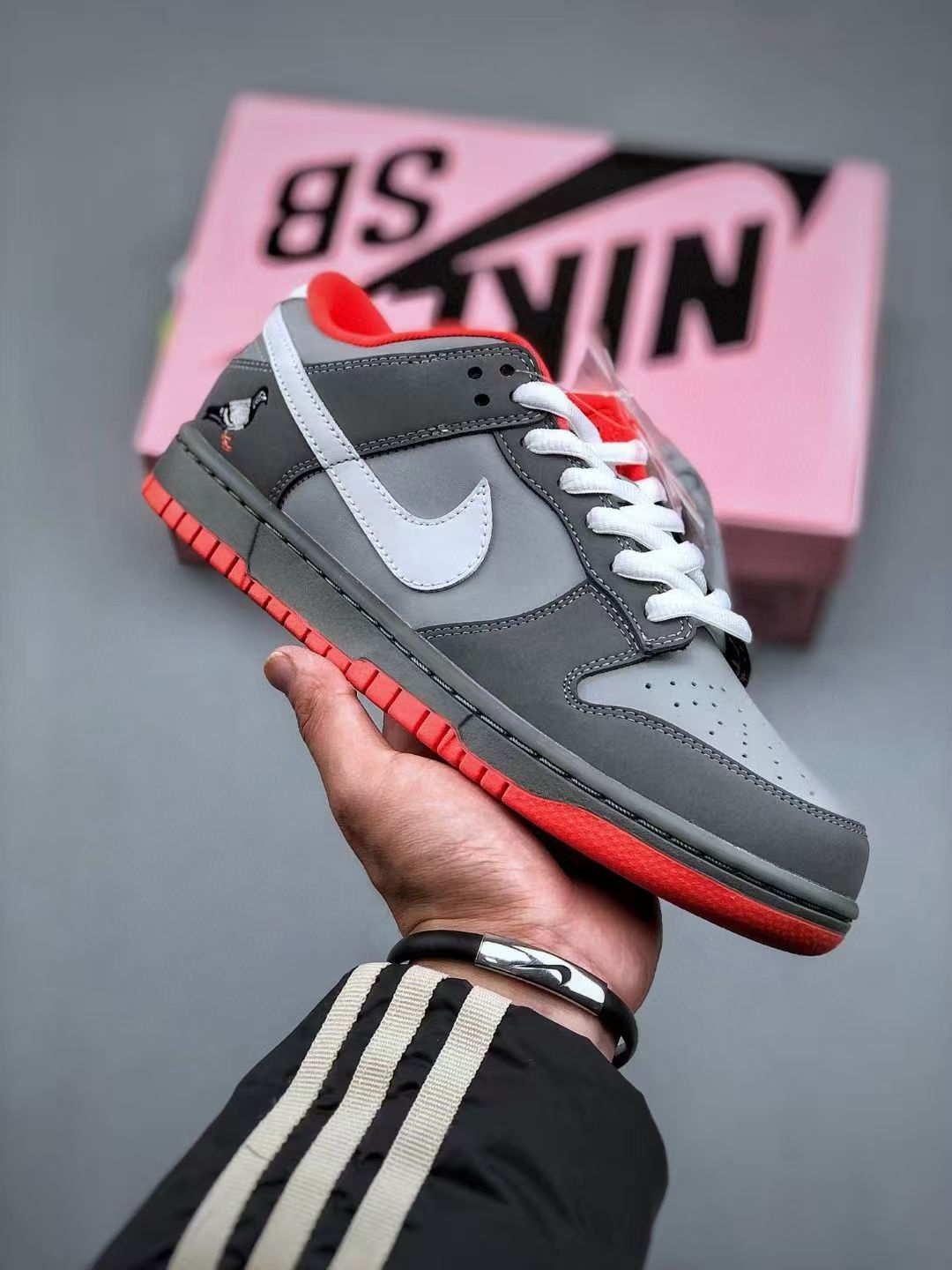 Nike SB Dunk Low Staple NYC Pigeon Men's 304292-011