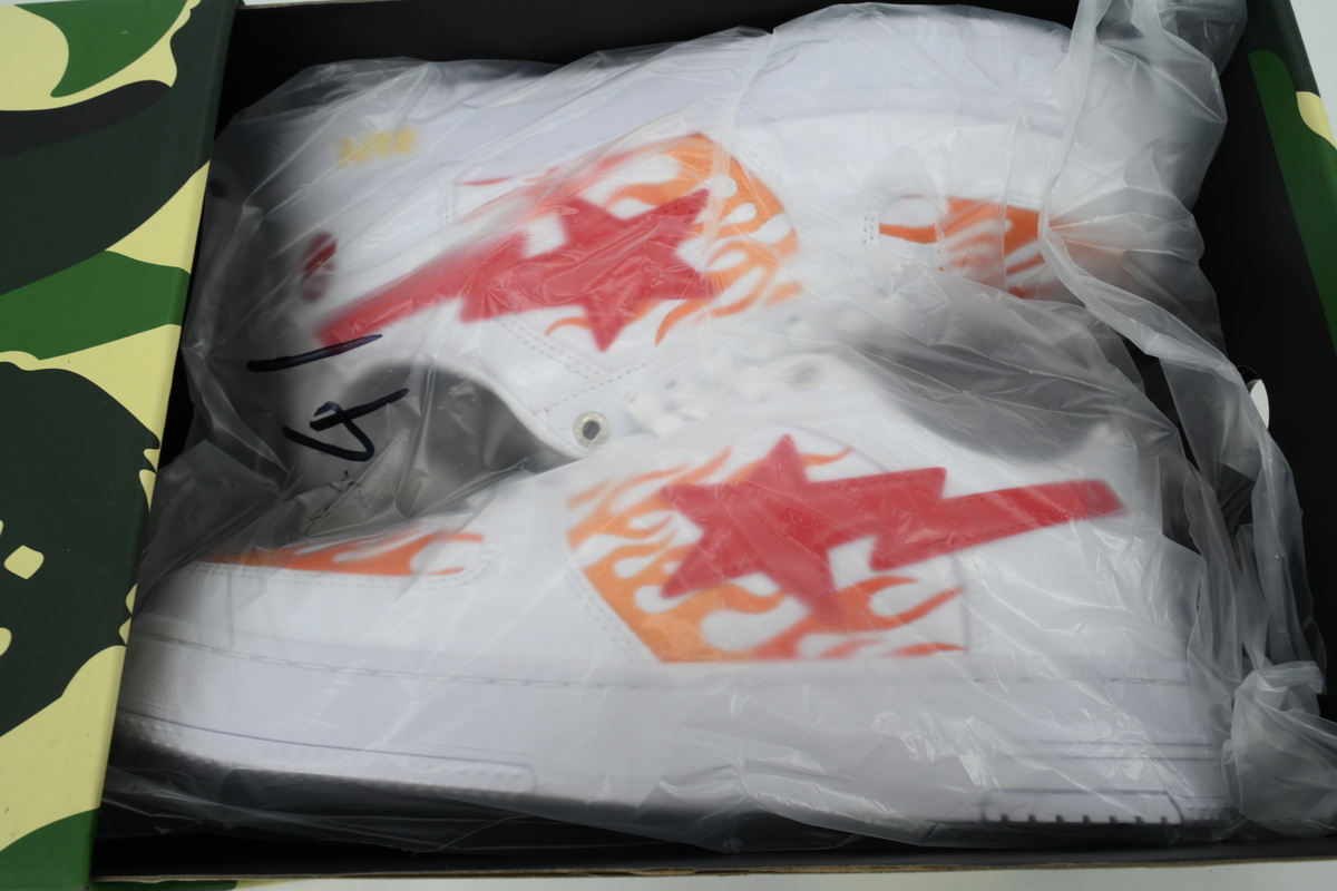 A Bathing Ape White Red OZXSHM309911R