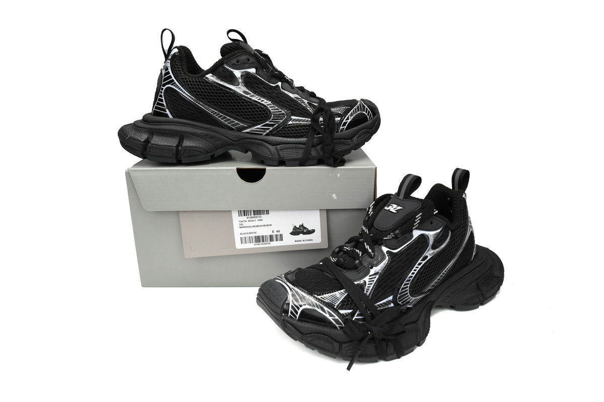 Balenciaga 3XL Sneaker in Black 542228 W2RB8 1090