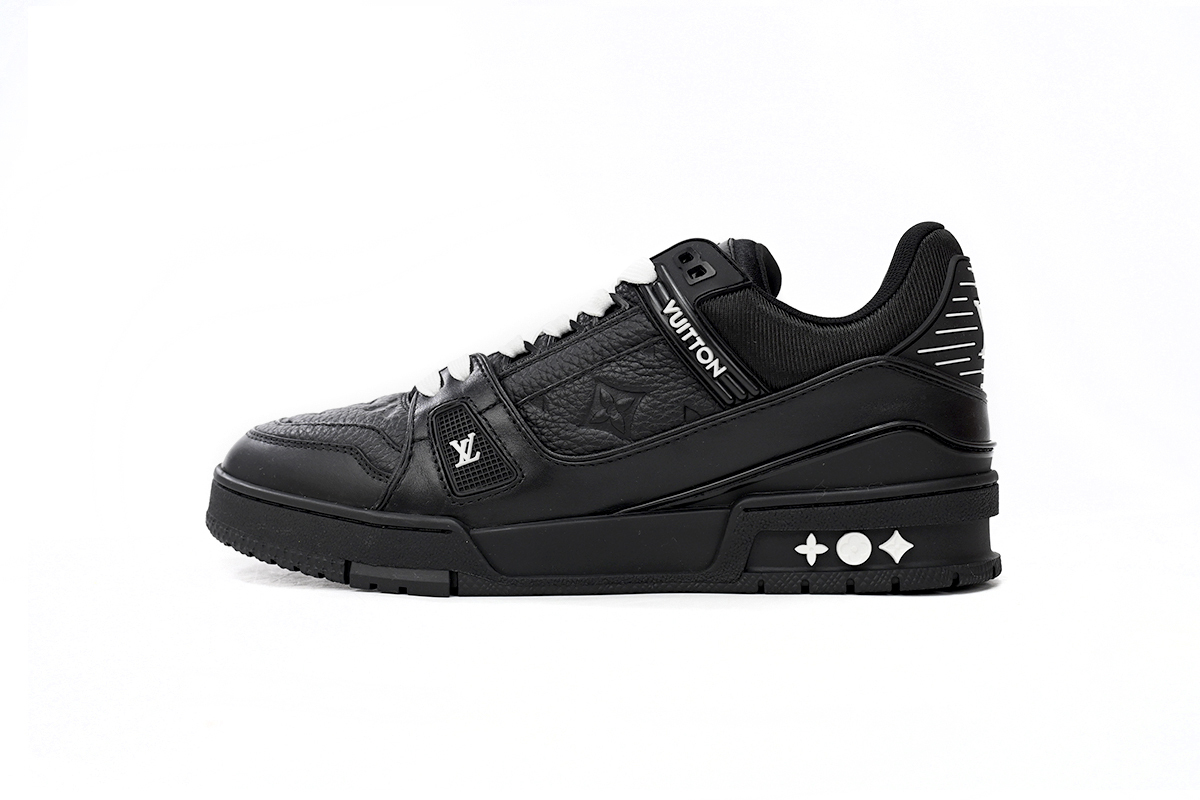 Louis Vuitton Trainer All Black Embossing 1AARER