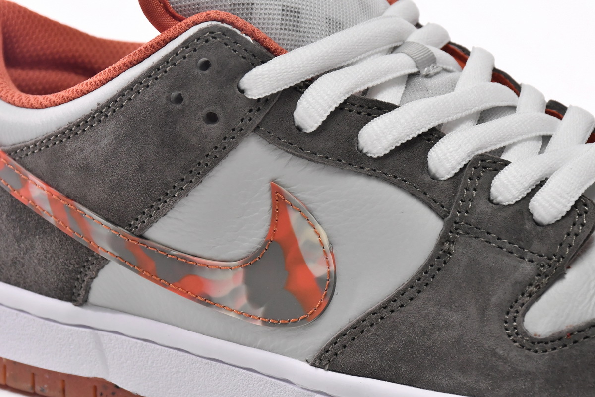 Crushed D.C x Nike SB Dunk Low Pro DH7782-001