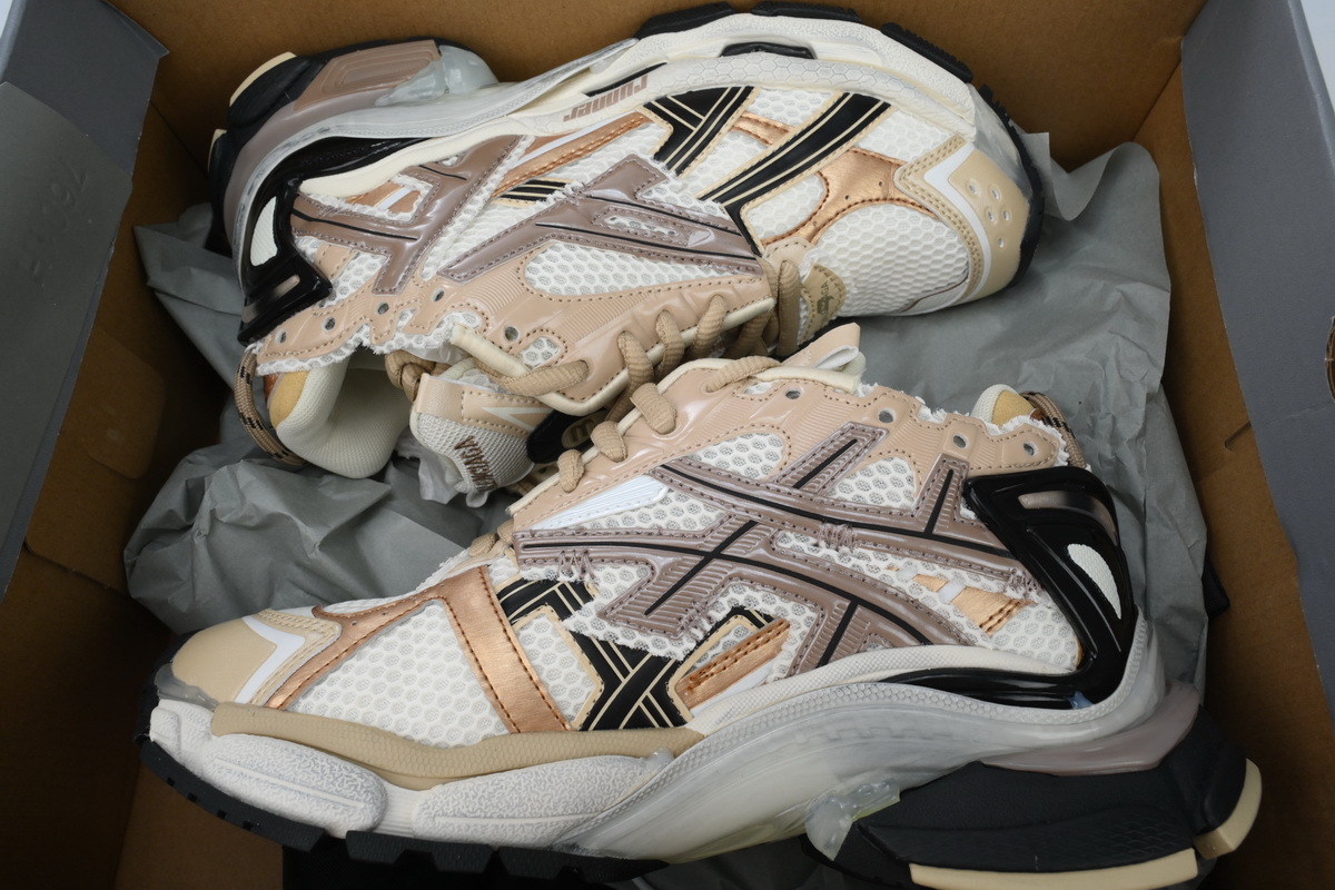 Balenciaga Runner Rice Pla Tinum 677403 W3RB3 9891
