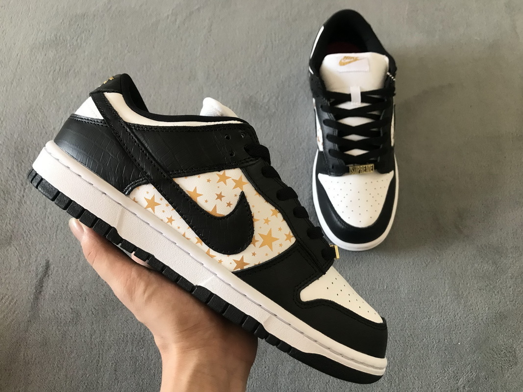 Nike SB Dunk Low Black Stars DH3228-102
