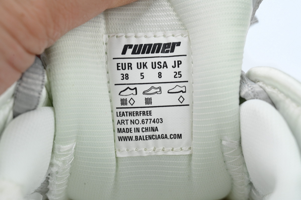 Balenciaga Runner Mi Light Blue 677402 W3RB2 8100