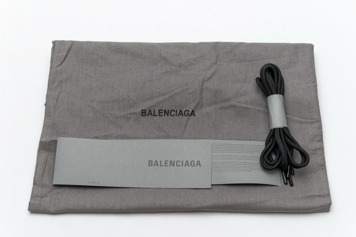 Balenciaga Track 2 Sneaker Black 570391 W2GN1 1000