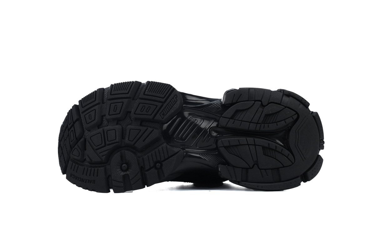 Balenciaga Runner All Black 656065 W3RA1 1000