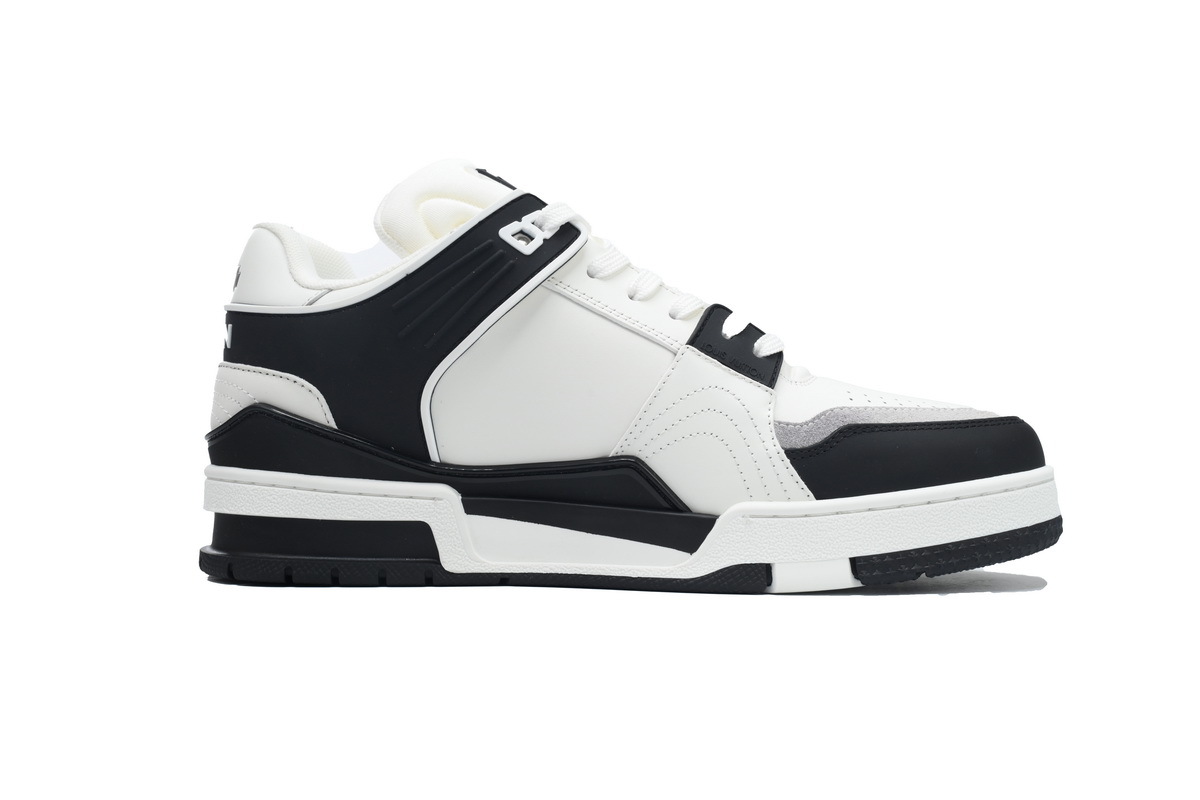 Louis Vuitton Trainer Black White