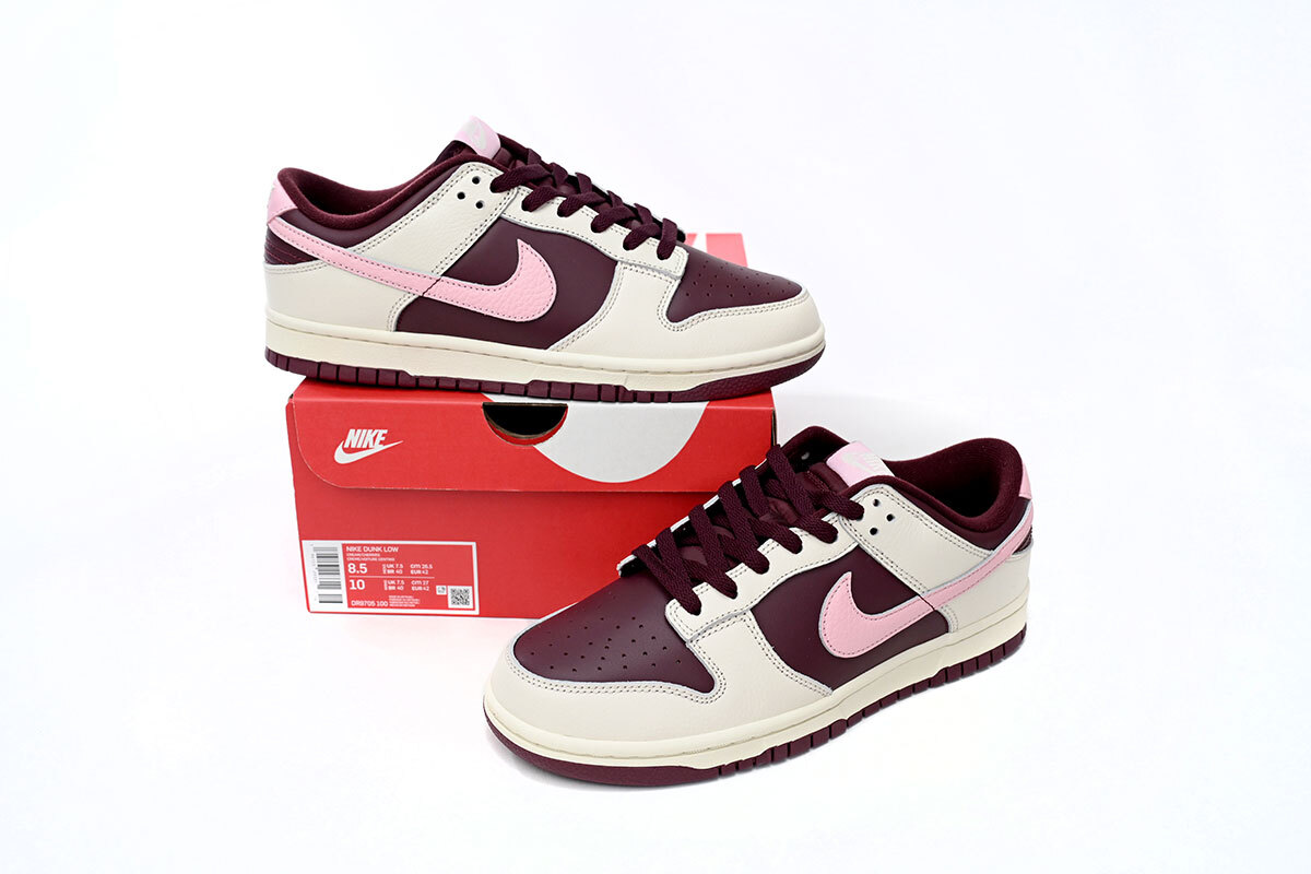 Nike Dunk Low Valentine's Day DR9705-100