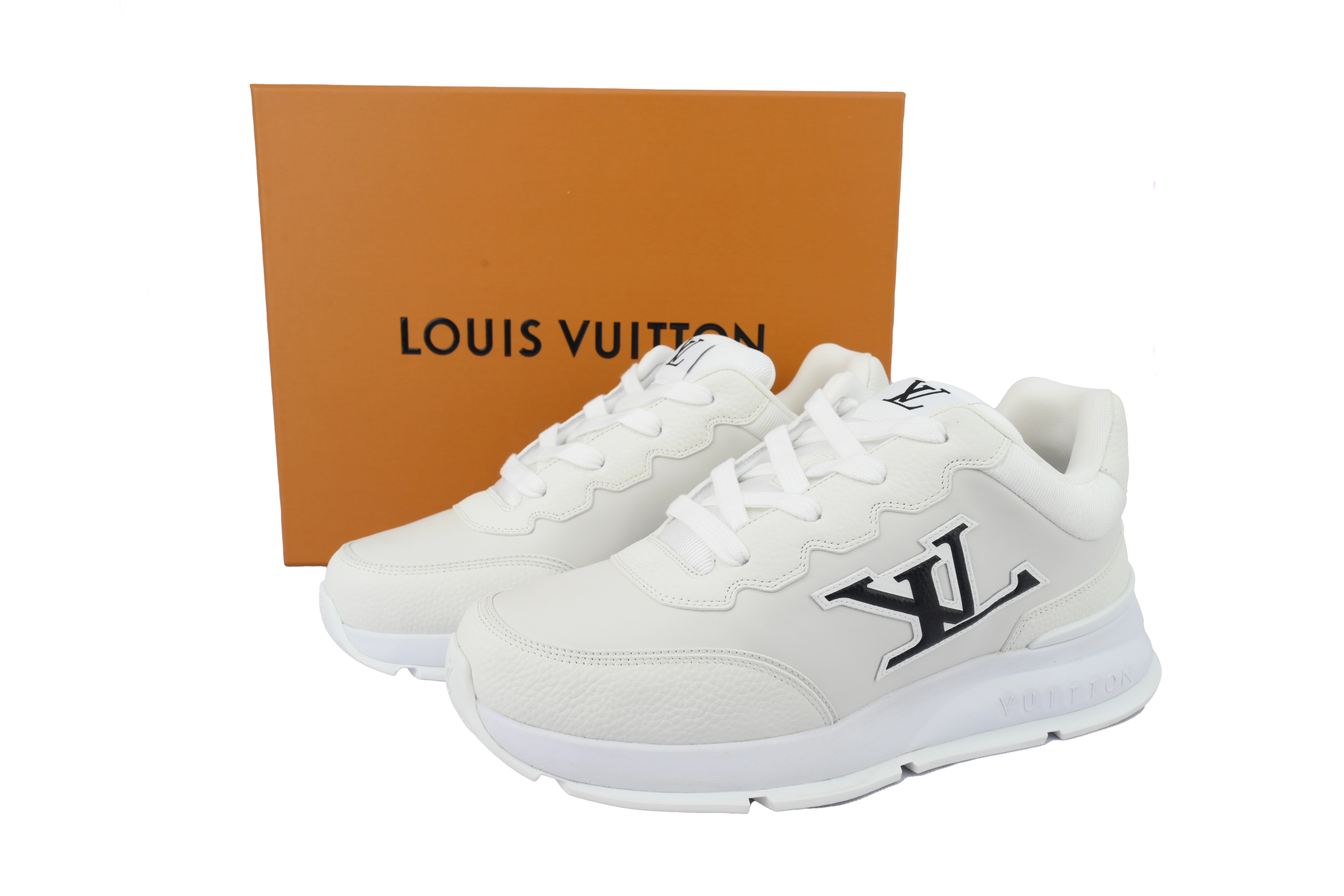 Louis Vuitton Runner Classic Sneaker White 1AHSTF