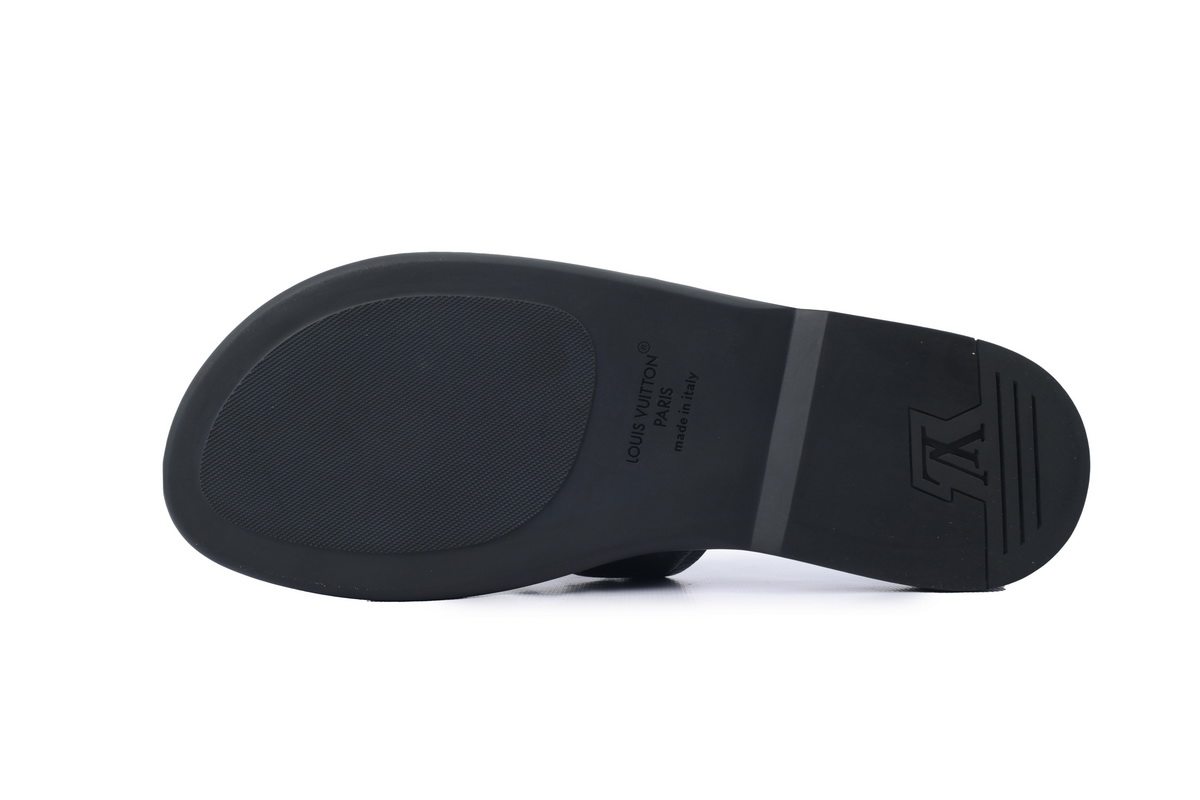 LOUIS VUITTON Oasis Black Embossing