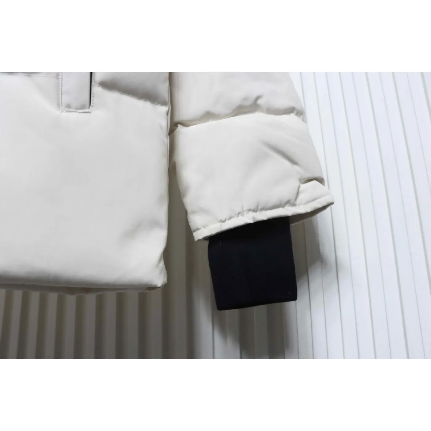 Canada Goose Wyndham Parka Classic Disc White