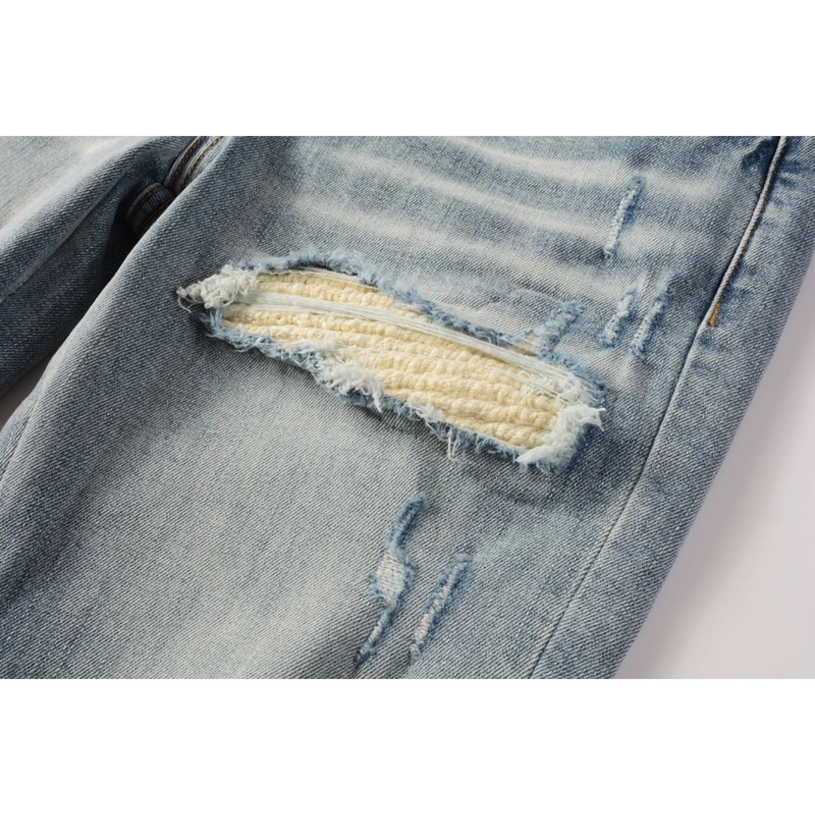 Amiri Jeans 8905